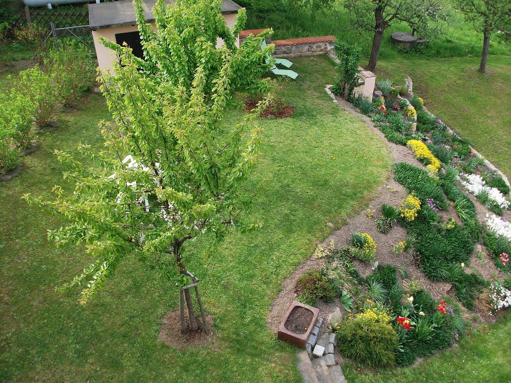 Ferienwohnungen Harmonie Und Bergblick Crostau Esterno foto